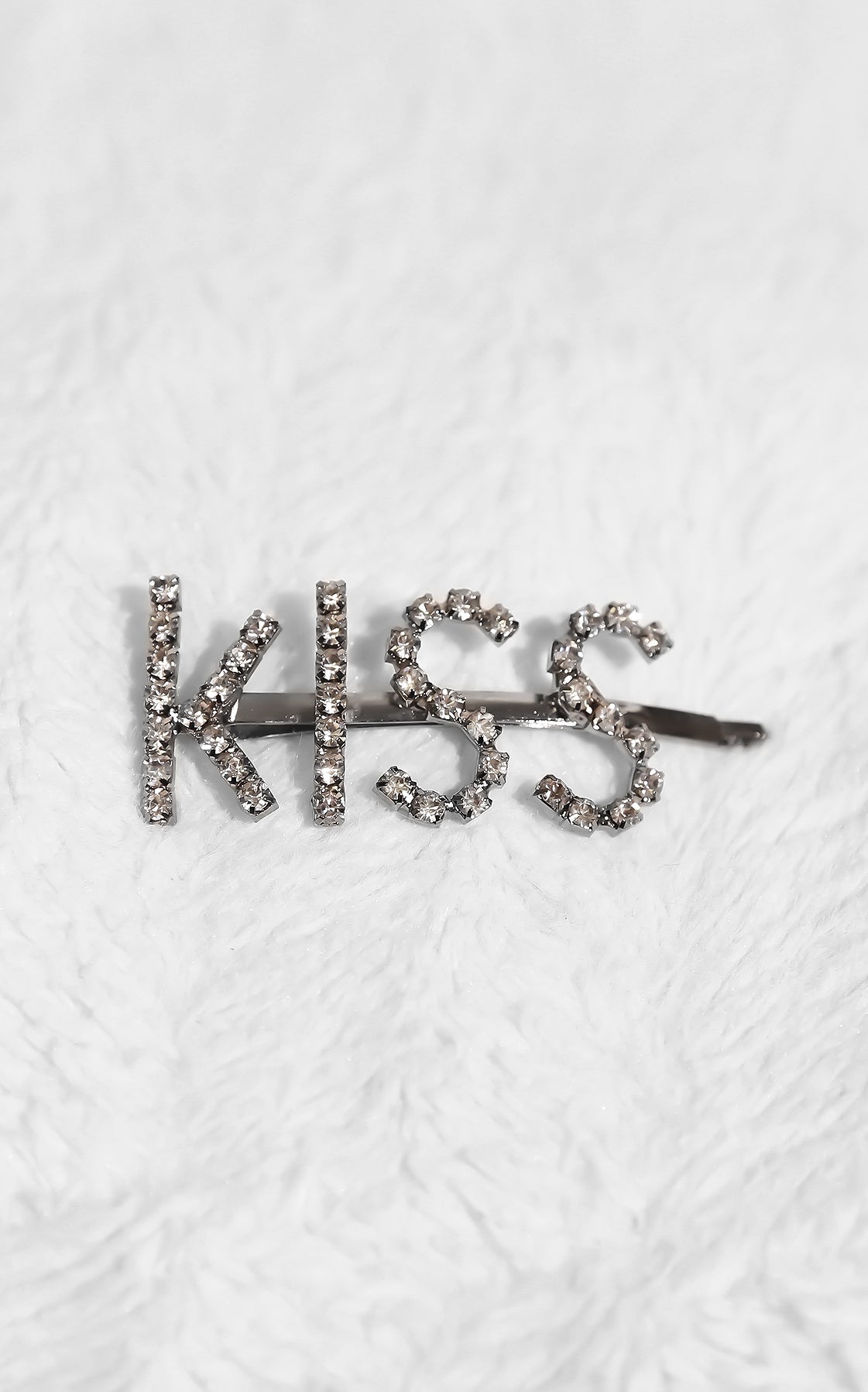 Kiss Hair Clip